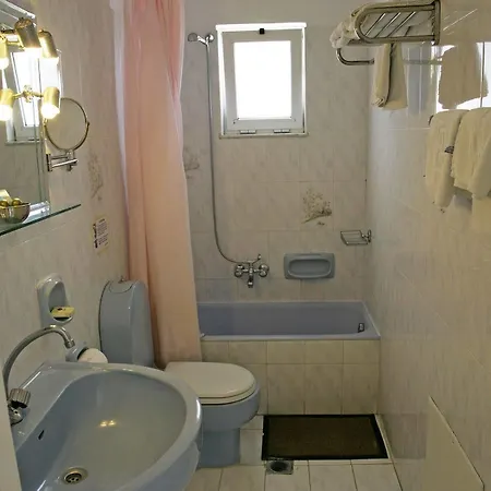 Elite Aparthotel 3*